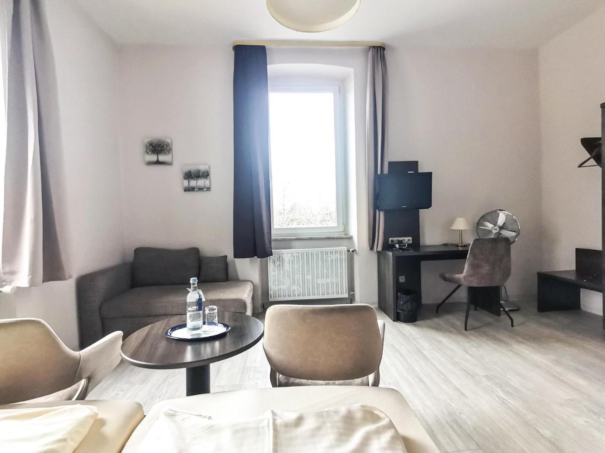 Hotel Kitzinger Hof An Der B8 คิทซิงเงน ภายนอก รูปภาพ